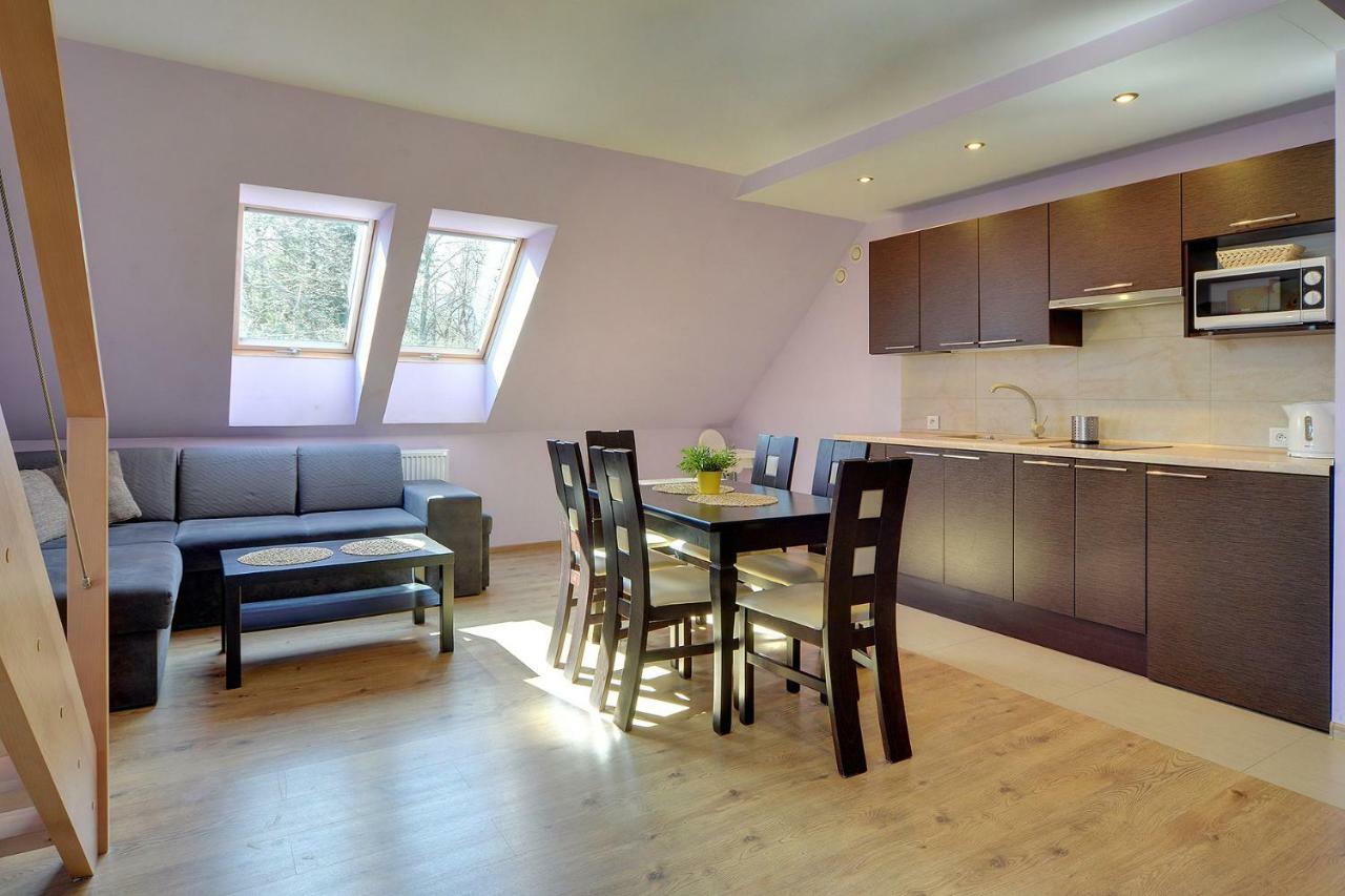 Apartamenty Everysky - Lesny Dom 16 - 18 كارباش المظهر الخارجي الصورة