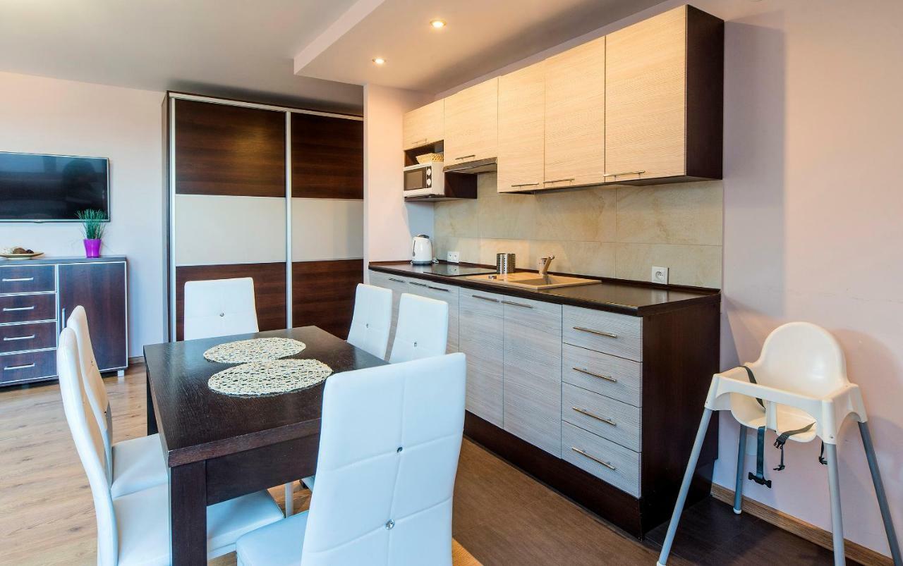 Apartamenty Everysky - Lesny Dom 16 - 18 كارباش المظهر الخارجي الصورة